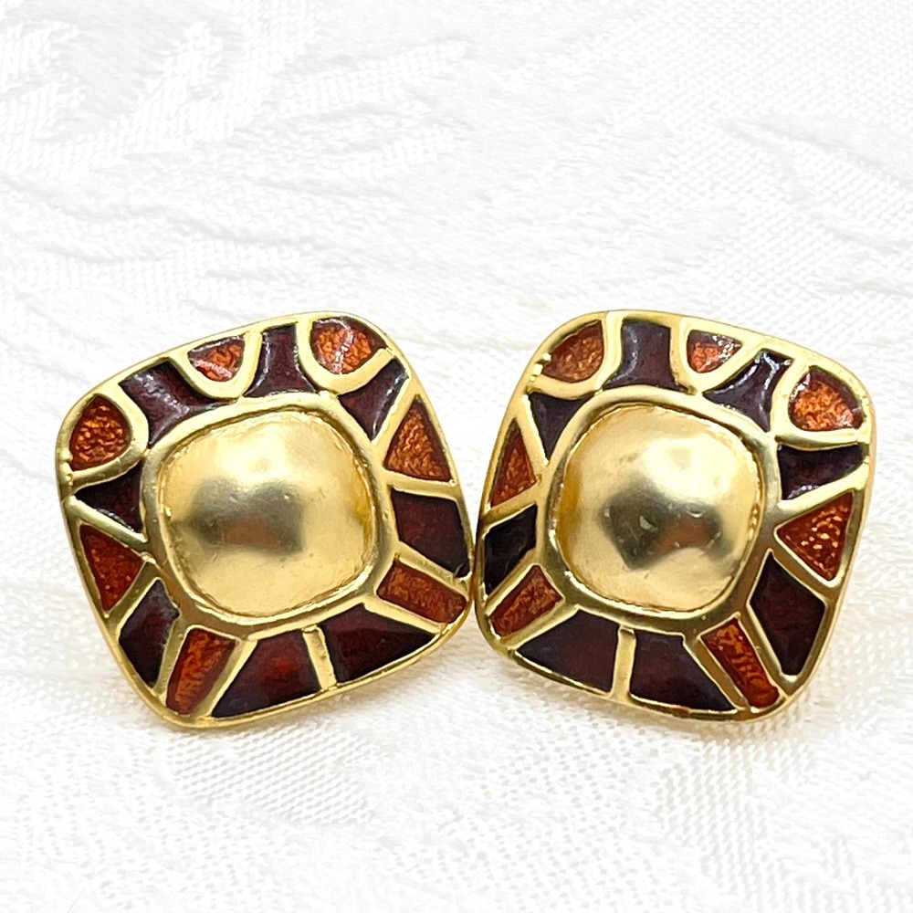 Vintage Square Gold Tone Clip-On Earrings‎ w/ Brown Enamel Accents
